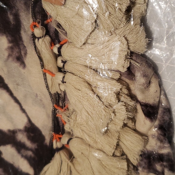 MICHAEL STARS New SCARF Tie-Dye Tassel Wrap Women's NWT GIFT - Picture 7 of 11